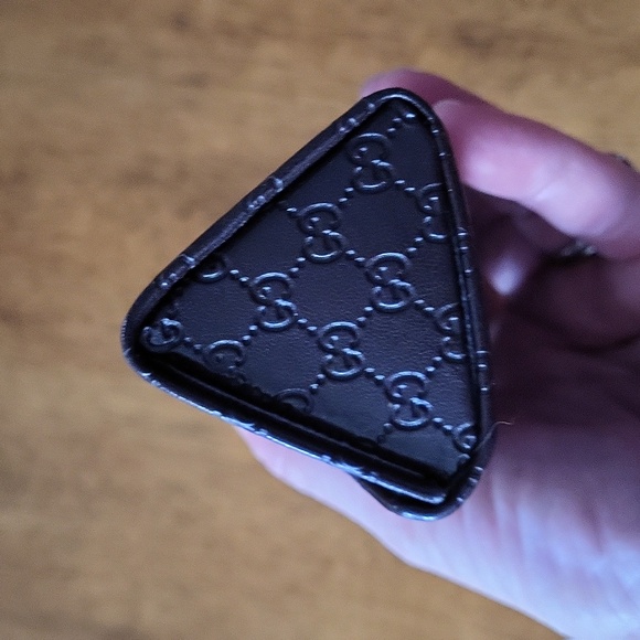Gucci Triangle Glasses Case - Picture 3 of 7